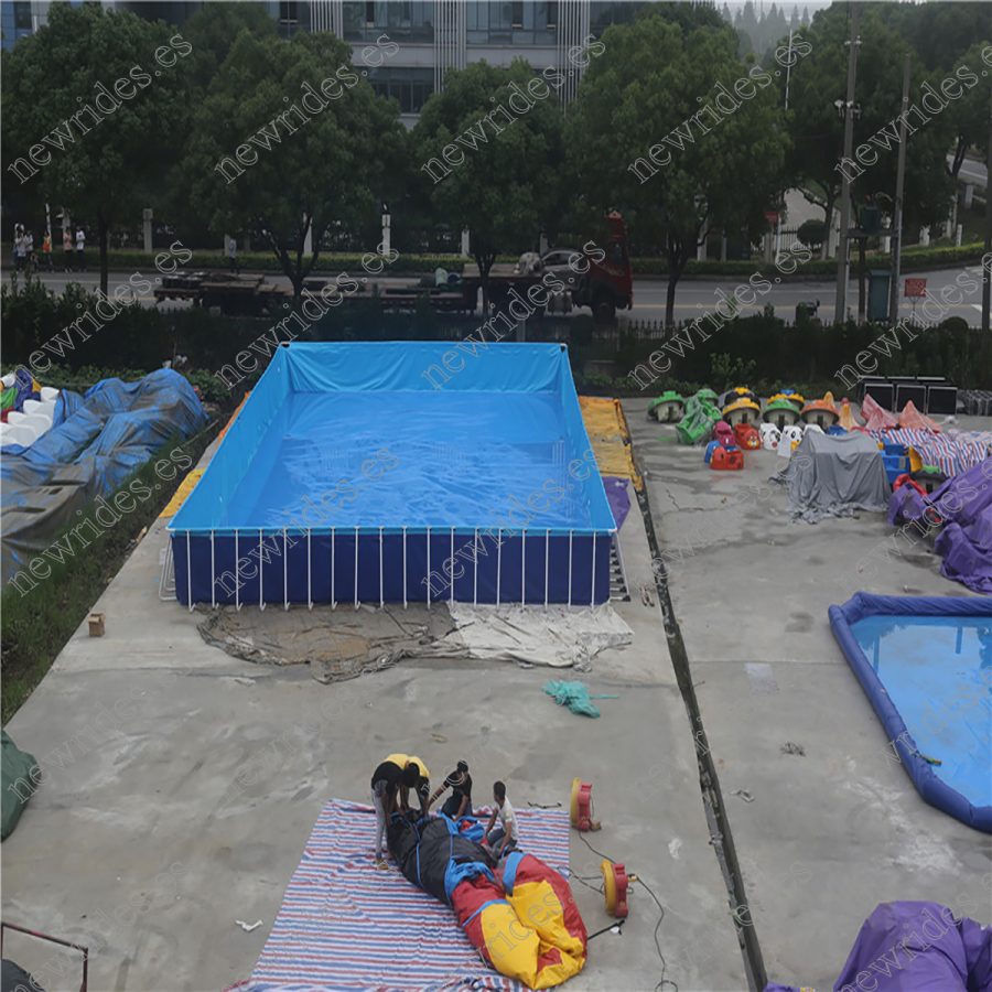 Instalación de atracciones de piscina de soporte de venta popular