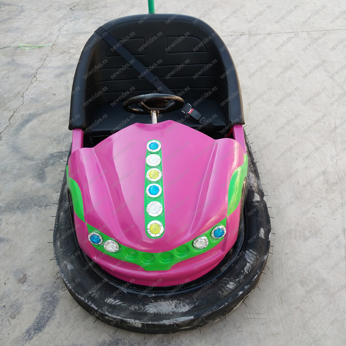 Nuevos paseos dodgem de color rosa desarrollados para la venta