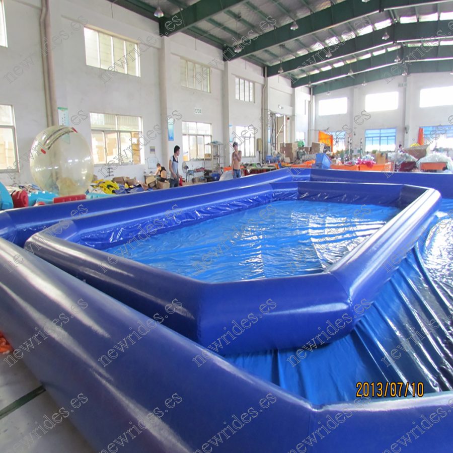 Paseos inflables en la piscina del parque acuático a la venta