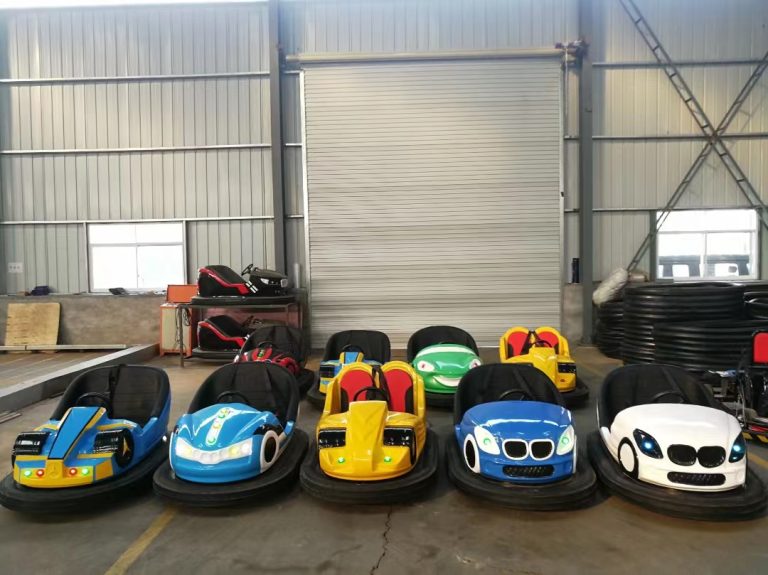 Coches chocadores antiguos para parques de atracciones a la venta